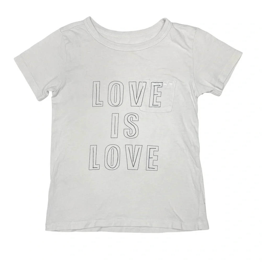 Beru Love Is Love Tee‎